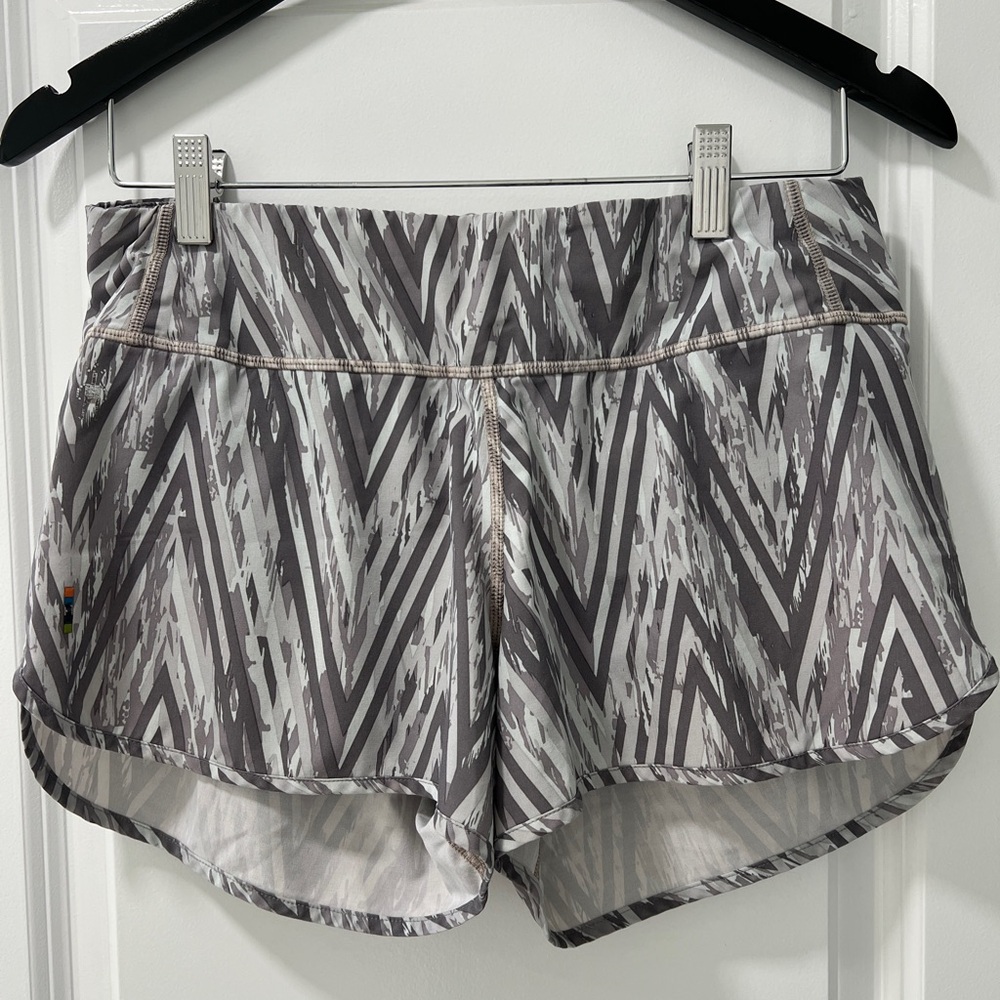 Smartwool Gray Zig Zag Patterned Women's Shorts - image 1